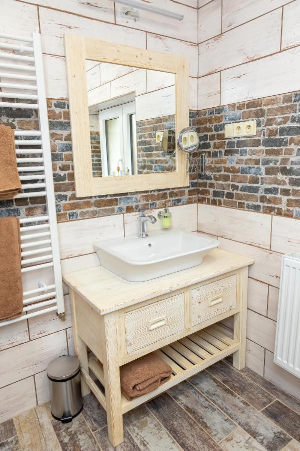 Prazdninovy Dum Valdik Villa Loket Exteriör bild